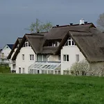 18 Im Strandhaus Mit Balkon Hébergement de vacances Lobbe