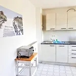 18 Im Strandhaus Mit Balkon Hébergement de vacances *