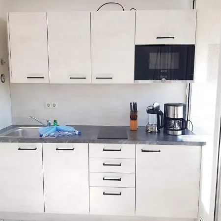 18 Im Strandhaus Mit Balkon Prázdninový dům Lobbe